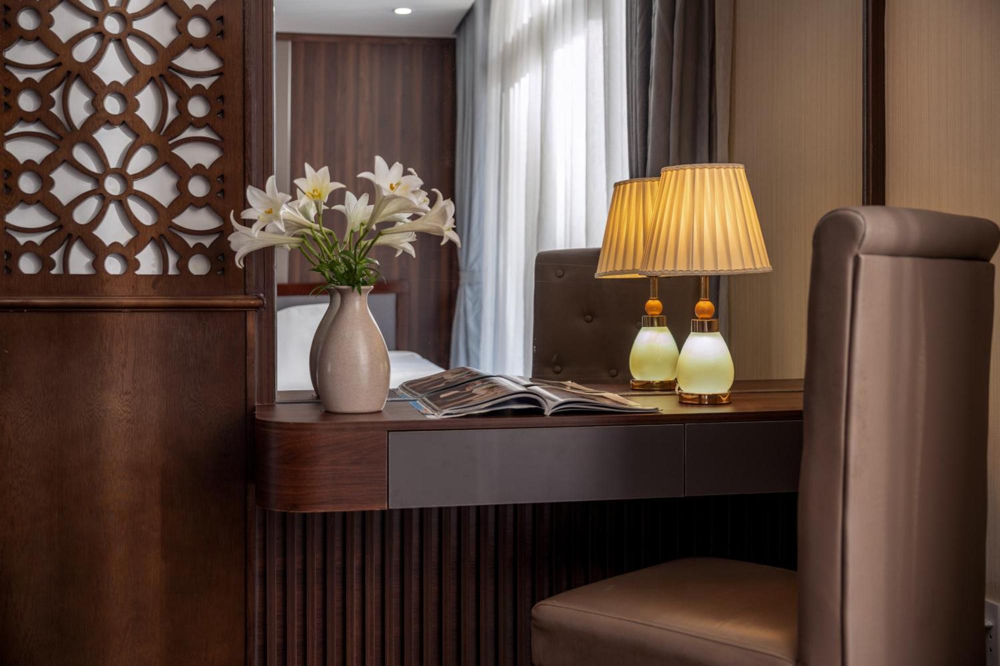 Palazzo Luxury Отель Дананг
