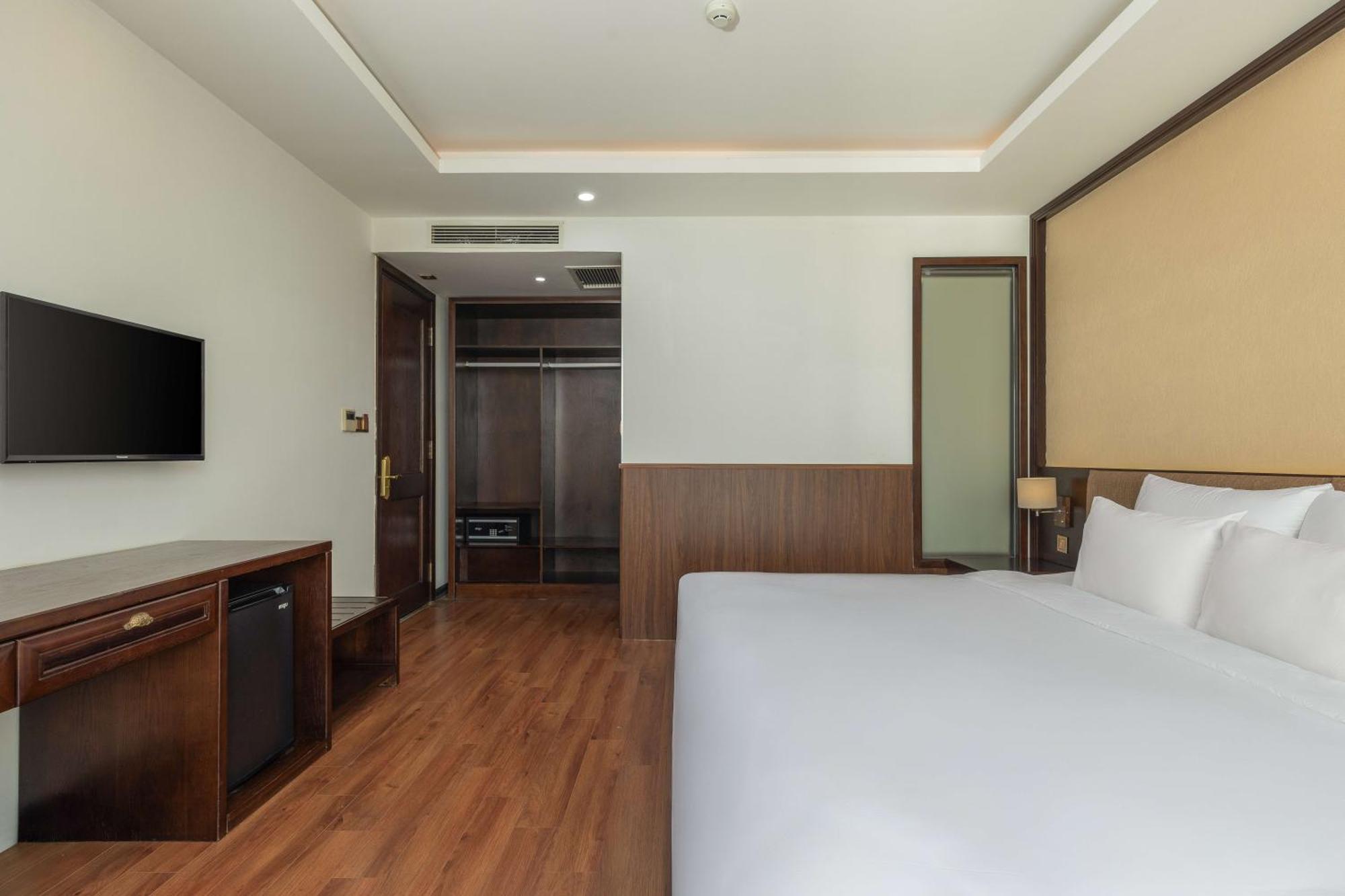 Palazzo Luxury 4* Дананг