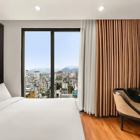 Palazzo Luxury Hotel Da Nang Exterior photo