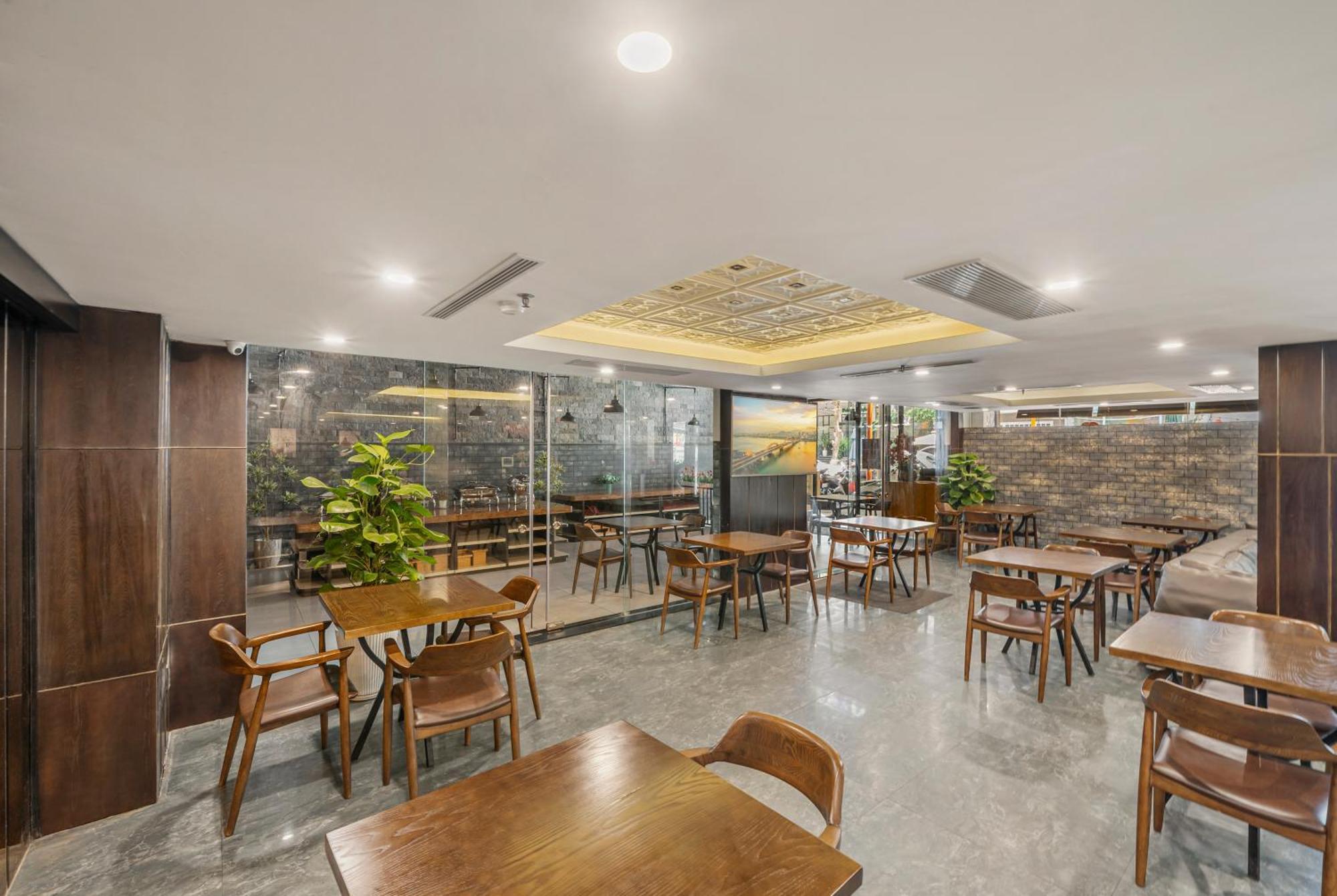 Palazzo Luxury Hotel Đà Nẵng